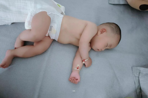 湘阴怀孕肚子撑的难受